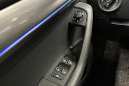 ruskea (beige) Skoda Octavia 2018 kuva 29.