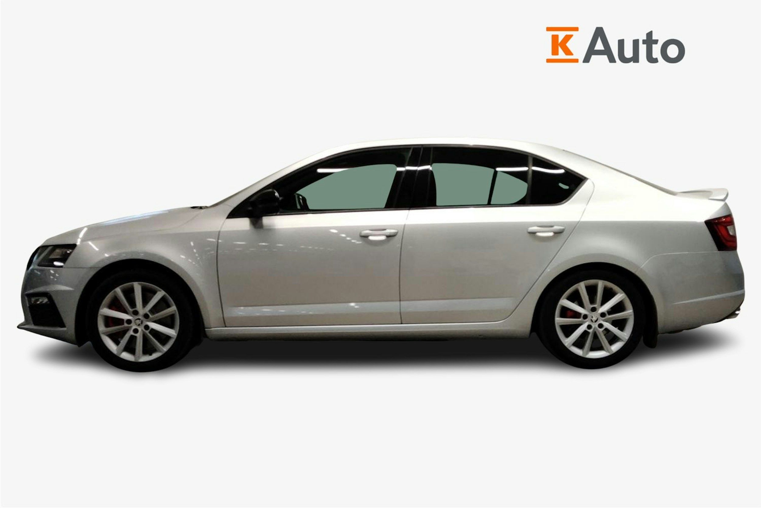 harmaa Skoda Octavia 2017 kuva 6.