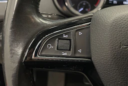 harmaa Skoda Octavia 2018 kuva 14.