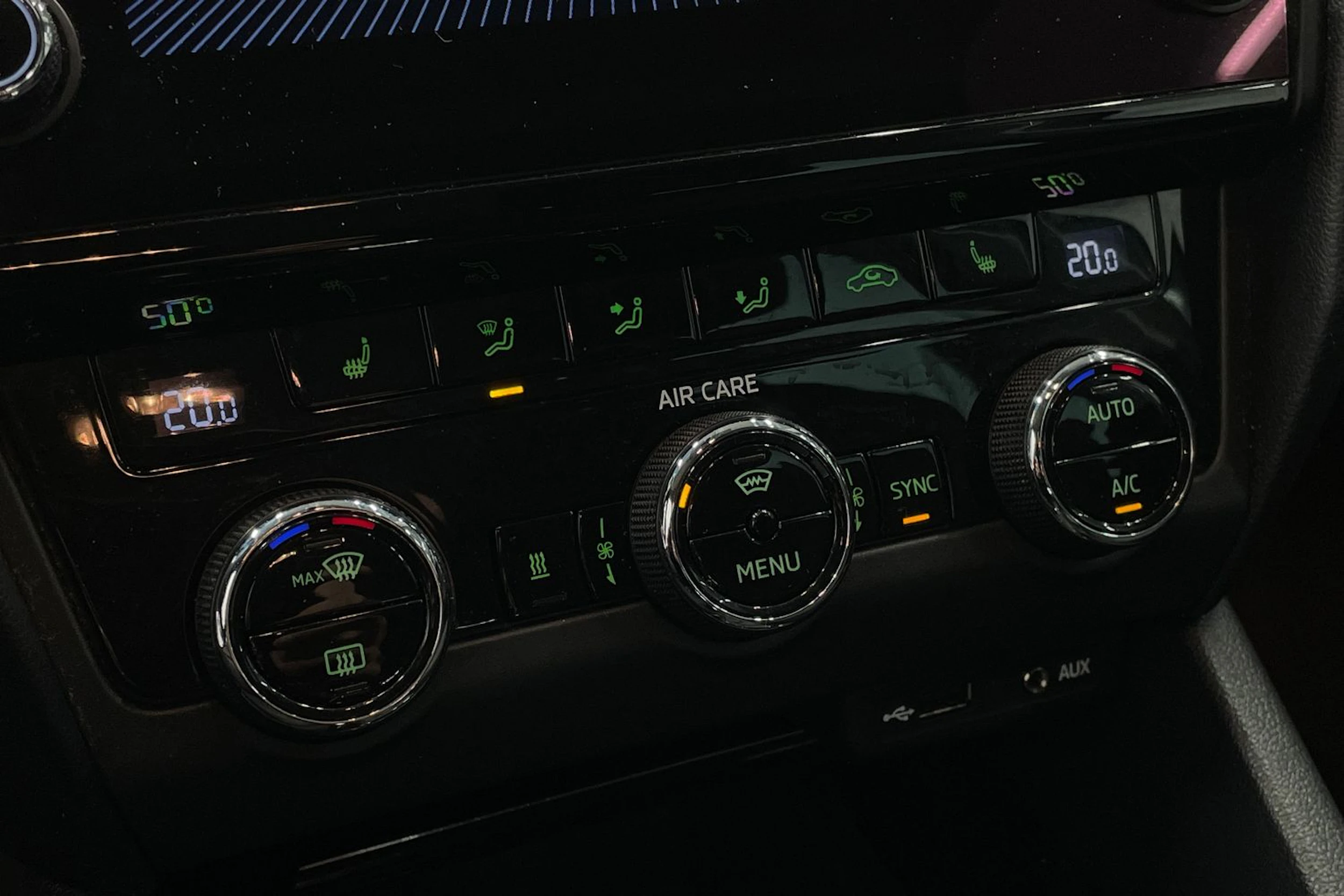 harmaa Skoda Octavia 2018 kuva 19.