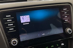 harmaa Skoda Octavia 2018 kuva 22.