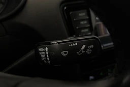musta Skoda Octavia 2017 kuva 15.