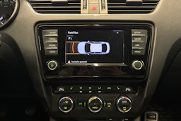 musta Skoda Octavia 2017 kuva 18.