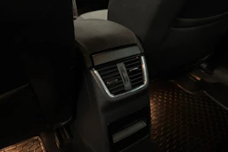 musta Skoda Octavia 2017 kuva 21.