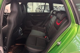 vihreä Skoda Octavia 2017 kuva 8.