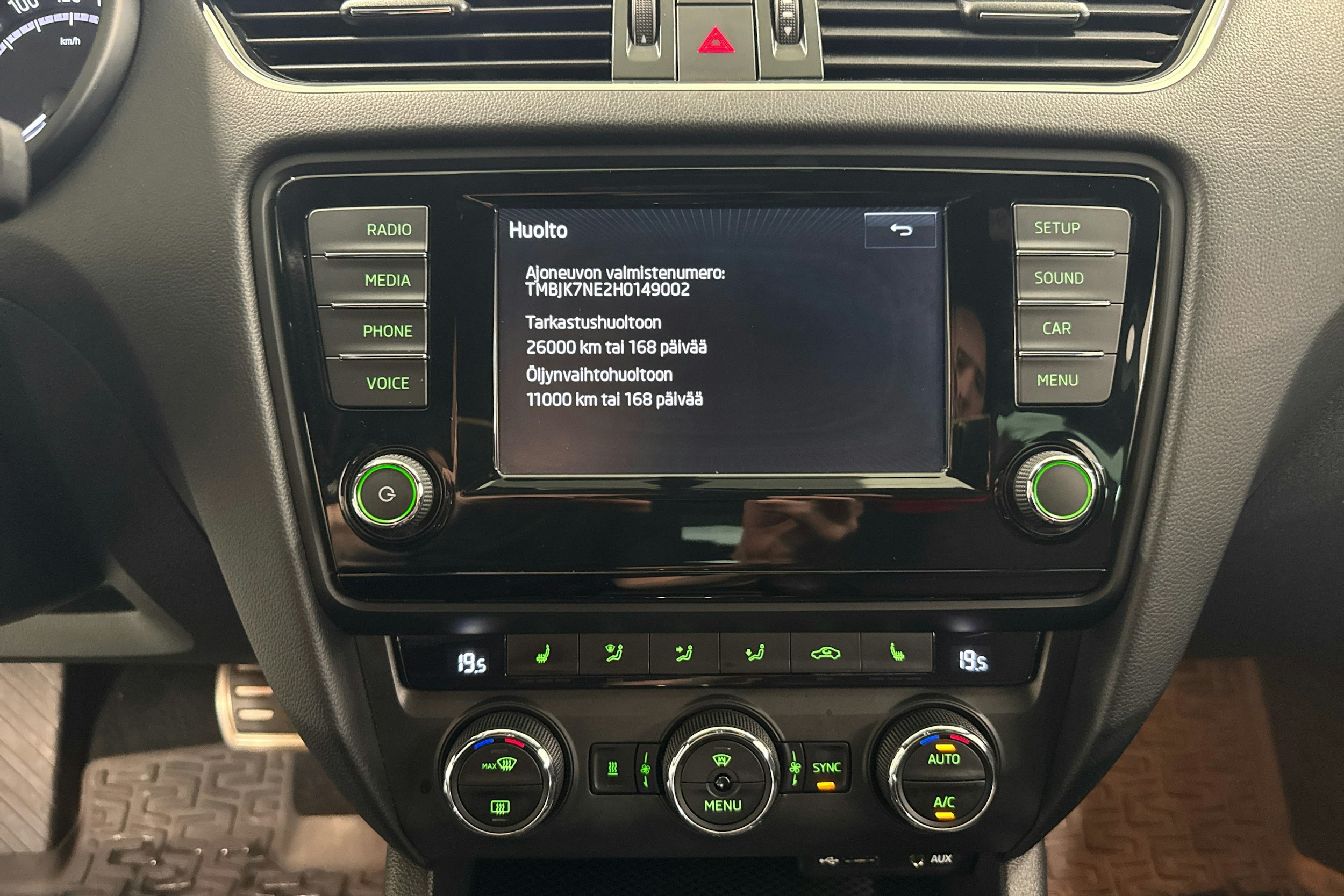 vihreä Skoda Octavia 2017 kuva 16.