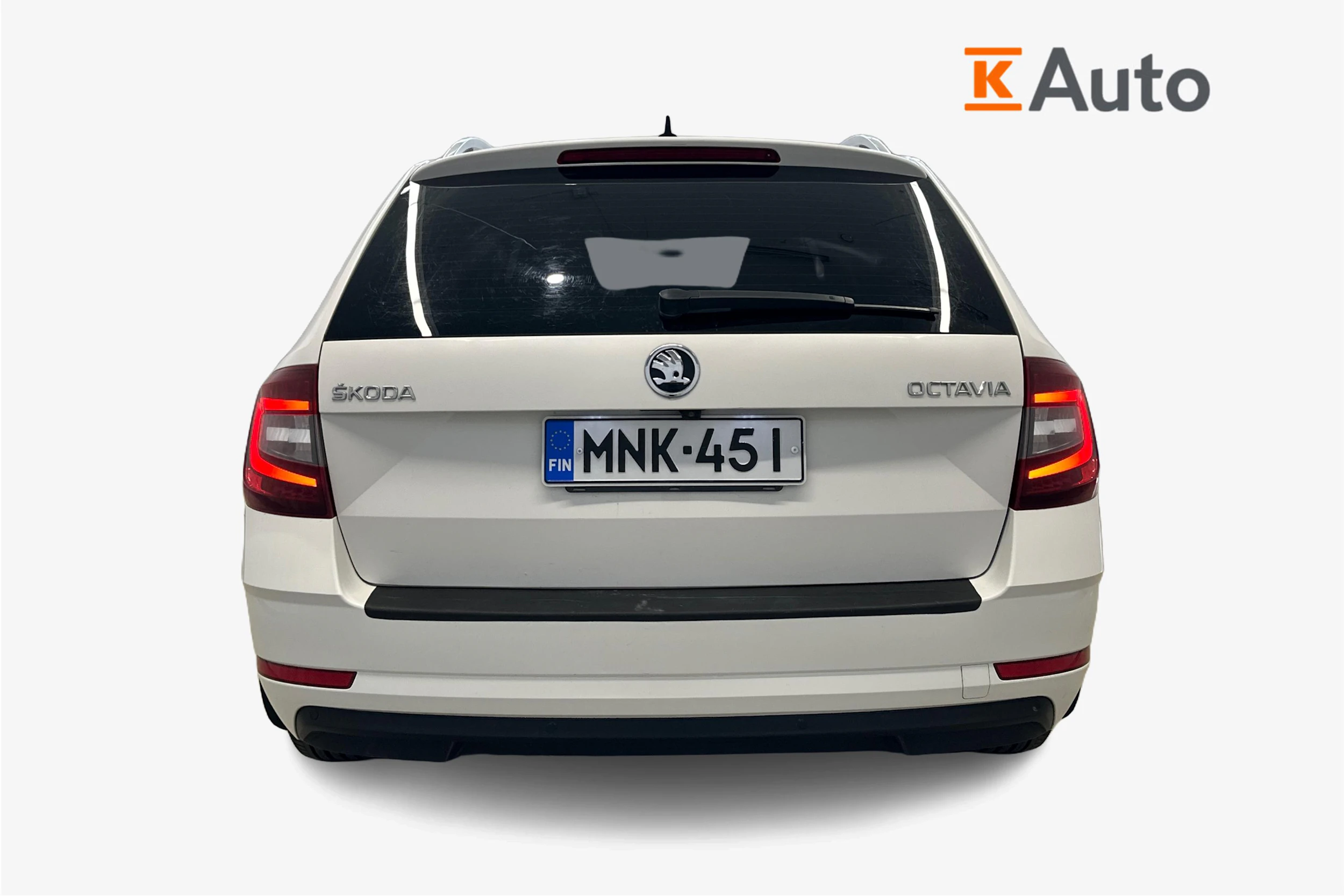 valkoinen Skoda Octavia 2018 kuva 3.
