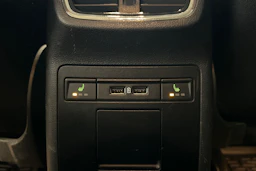 valkoinen Skoda Octavia 2018 kuva 26.