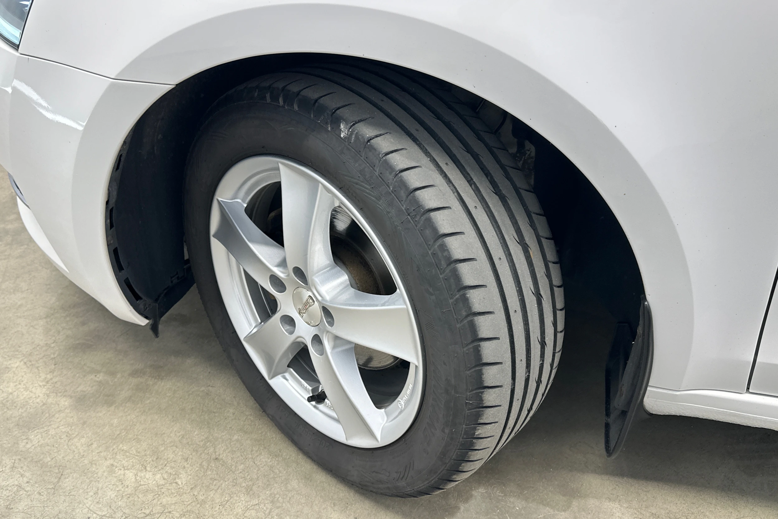 valkoinen Skoda Octavia 2018 kuva 31.