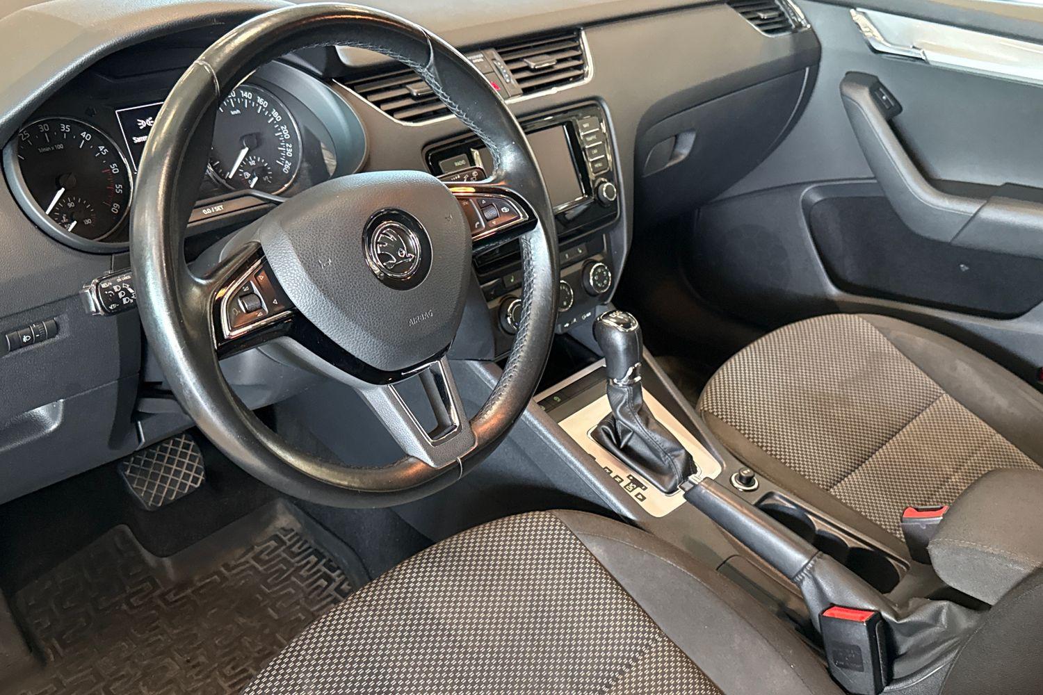 Skoda Octavia 2017, kuva 6/25