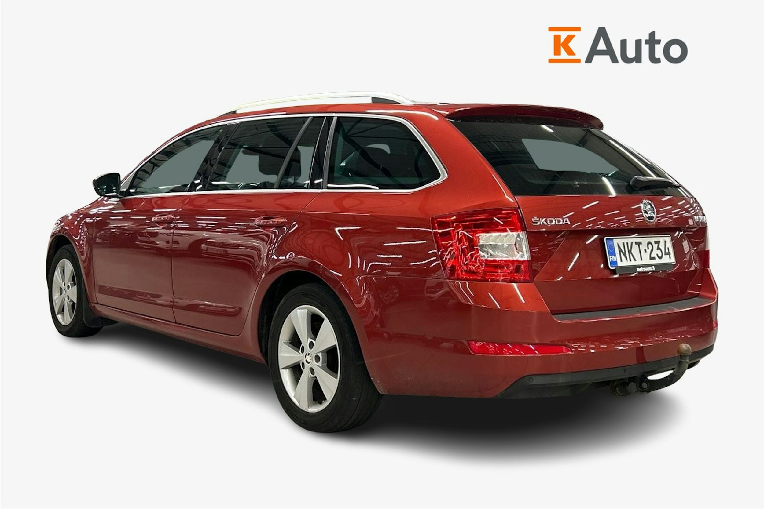 punainen Skoda Octavia 2017 kuva 2.