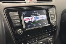 sininen Skoda Octavia 2017 kuva 17.