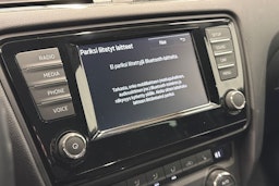 sininen Skoda Octavia 2017 kuva 18.