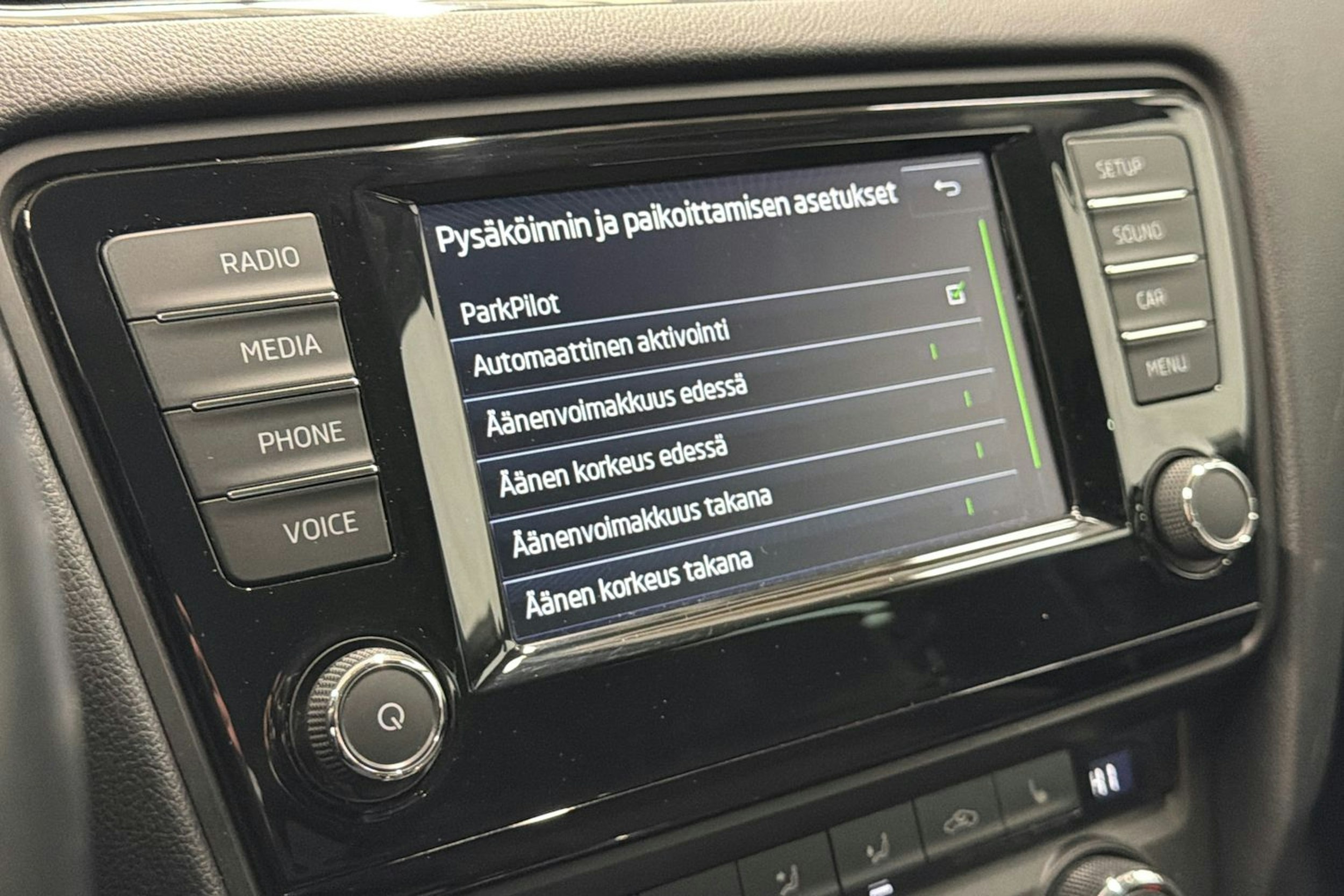 sininen Skoda Octavia 2017 kuva 20.