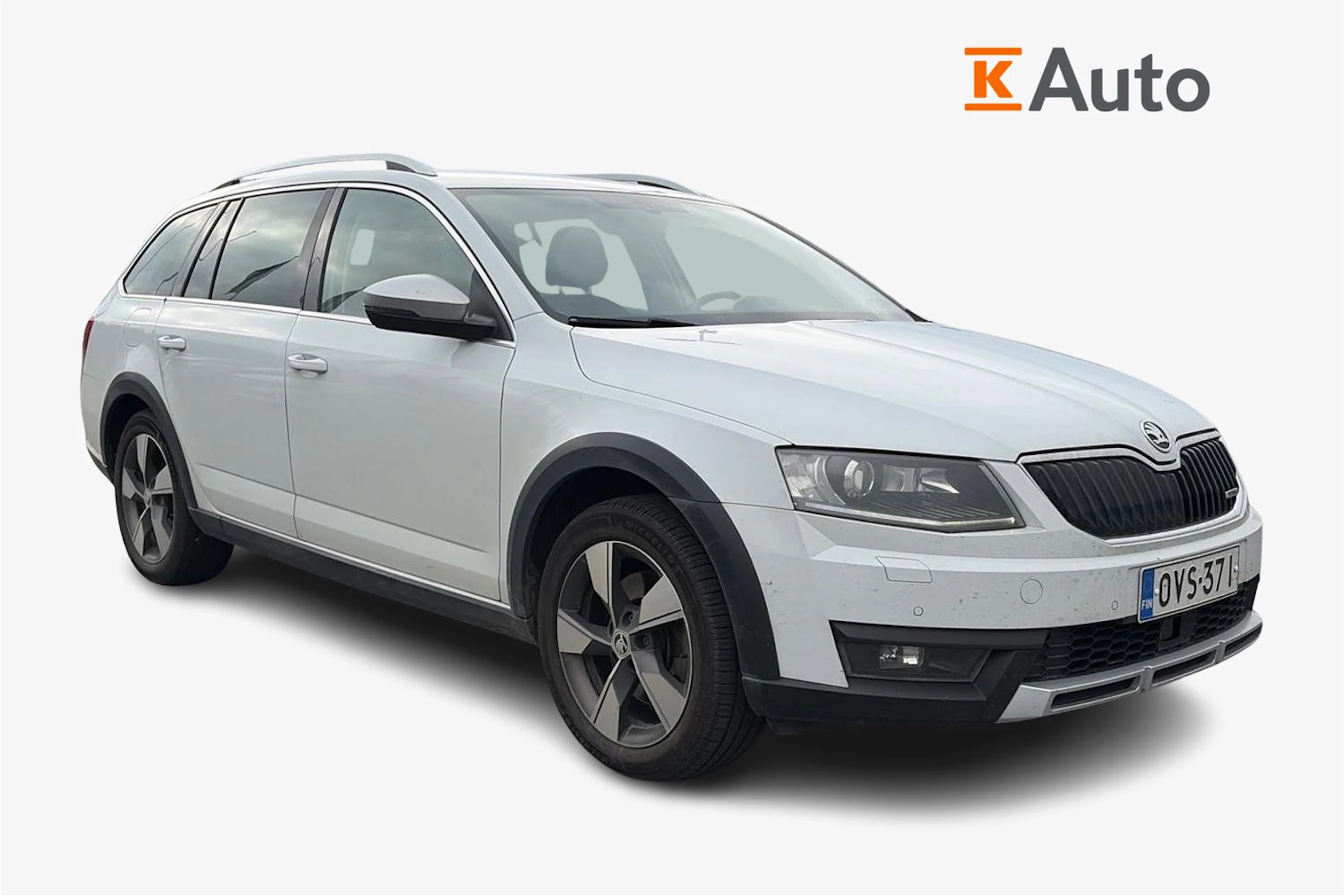 valkoinen Skoda Octavia 2017 kuva 1.