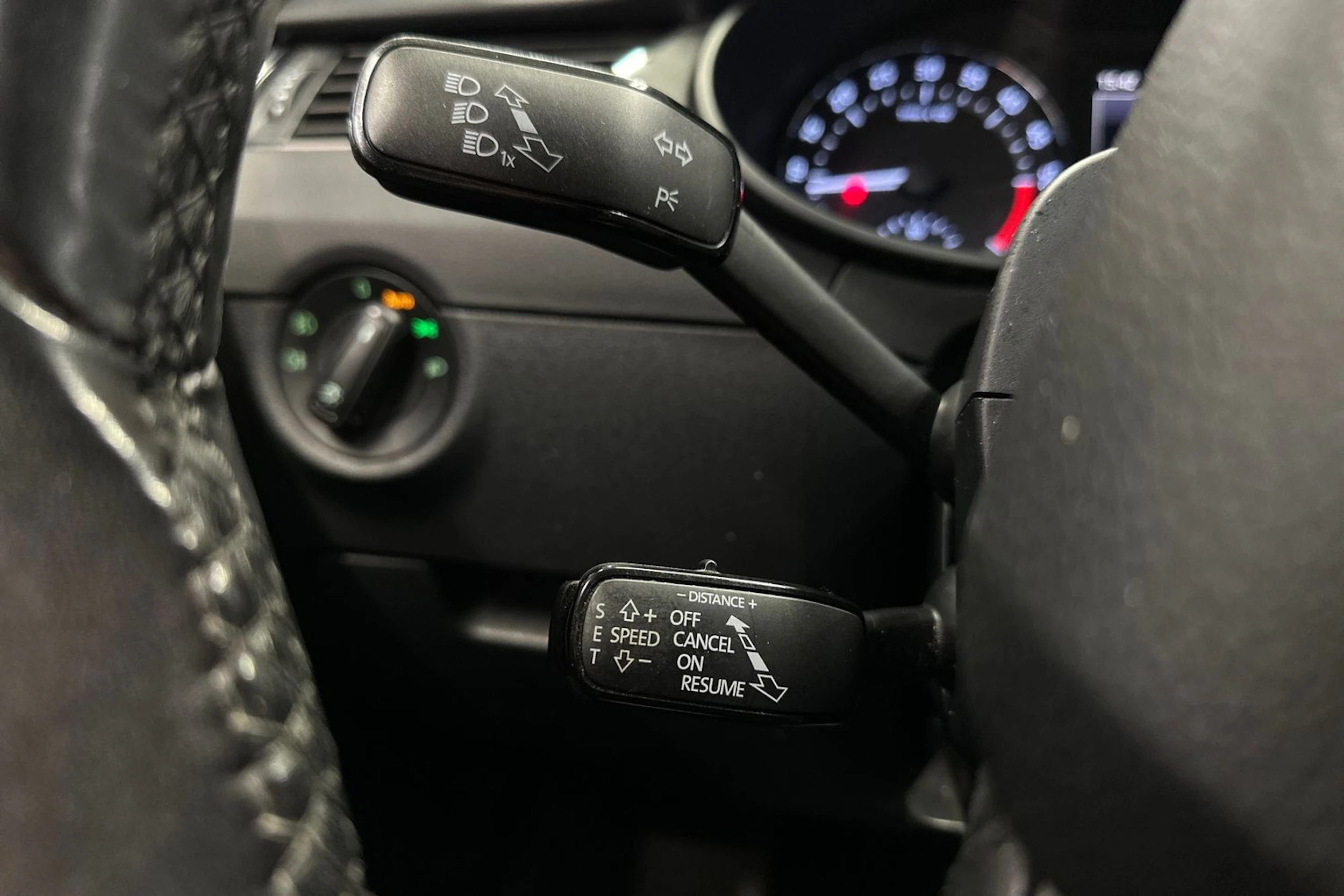 valkoinen Skoda Octavia 2017 kuva 20.