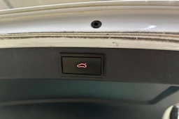 valkoinen Skoda Octavia 2017 kuva 24.