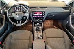 Sininen Skoda OCTAVIA 2017 kuva 7.