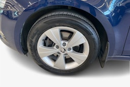 Sininen Skoda OCTAVIA 2017 kuva 9.