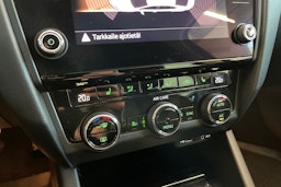 Sininen Skoda OCTAVIA 2017 kuva 17.