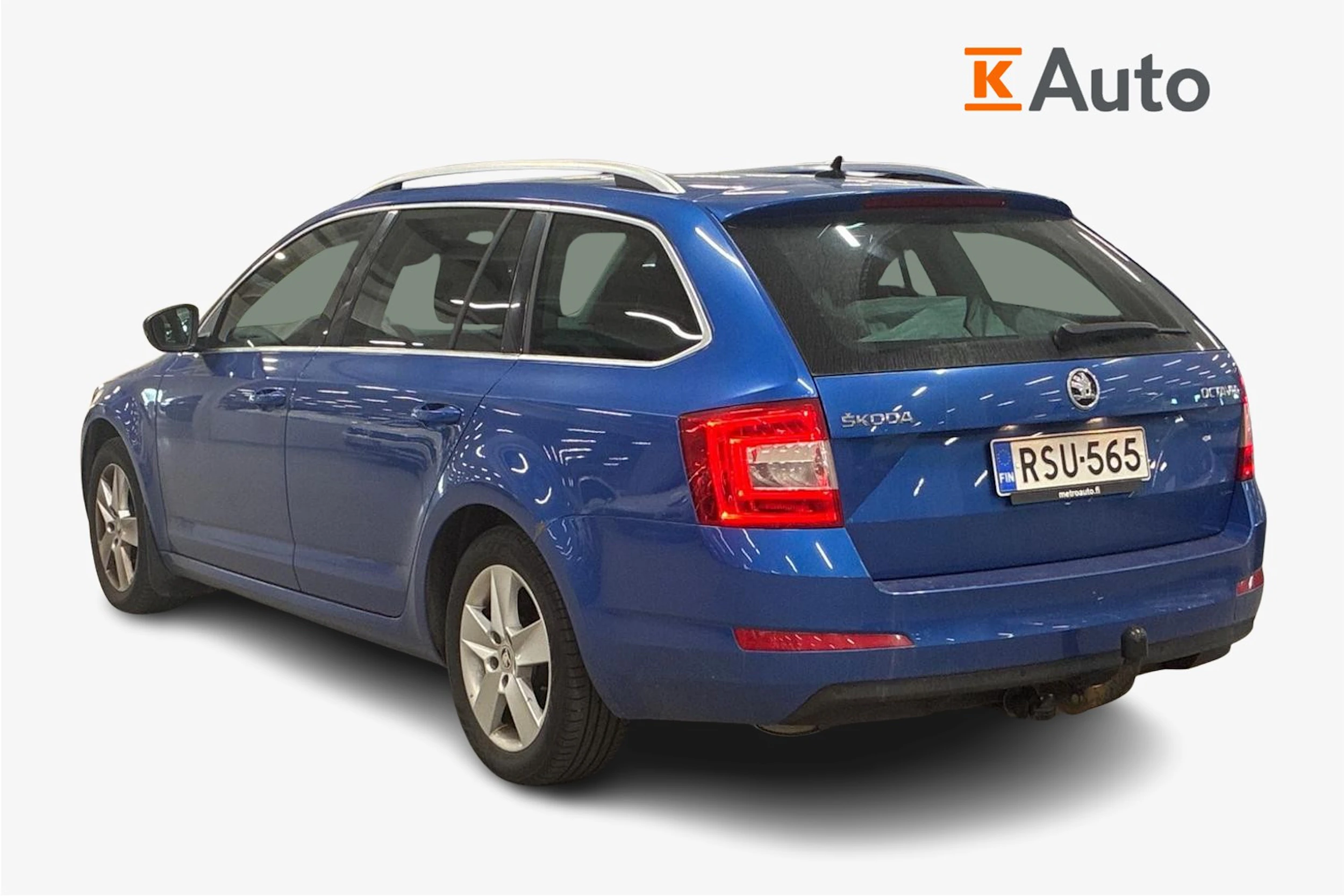 sininen Skoda Octavia 2017 kuva 2.