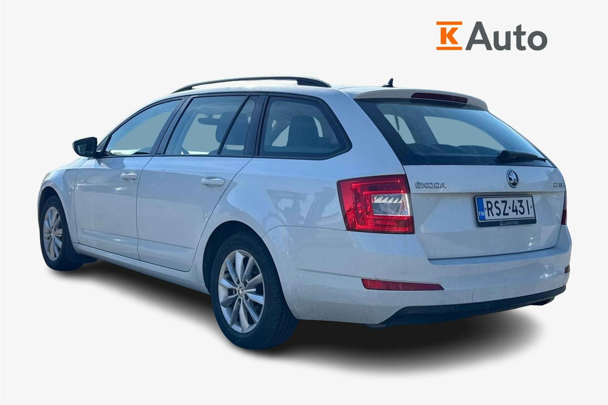 valkoinen Skoda Octavia 2017 kuva 2.