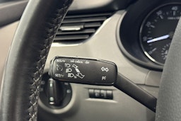 valkoinen Skoda Octavia 2017 kuva 25.