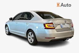 harmaa Skoda Octavia 2018 kuva 2.