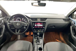 Ruskea (beige) Skoda OCTAVIA 2017 kuva 7.