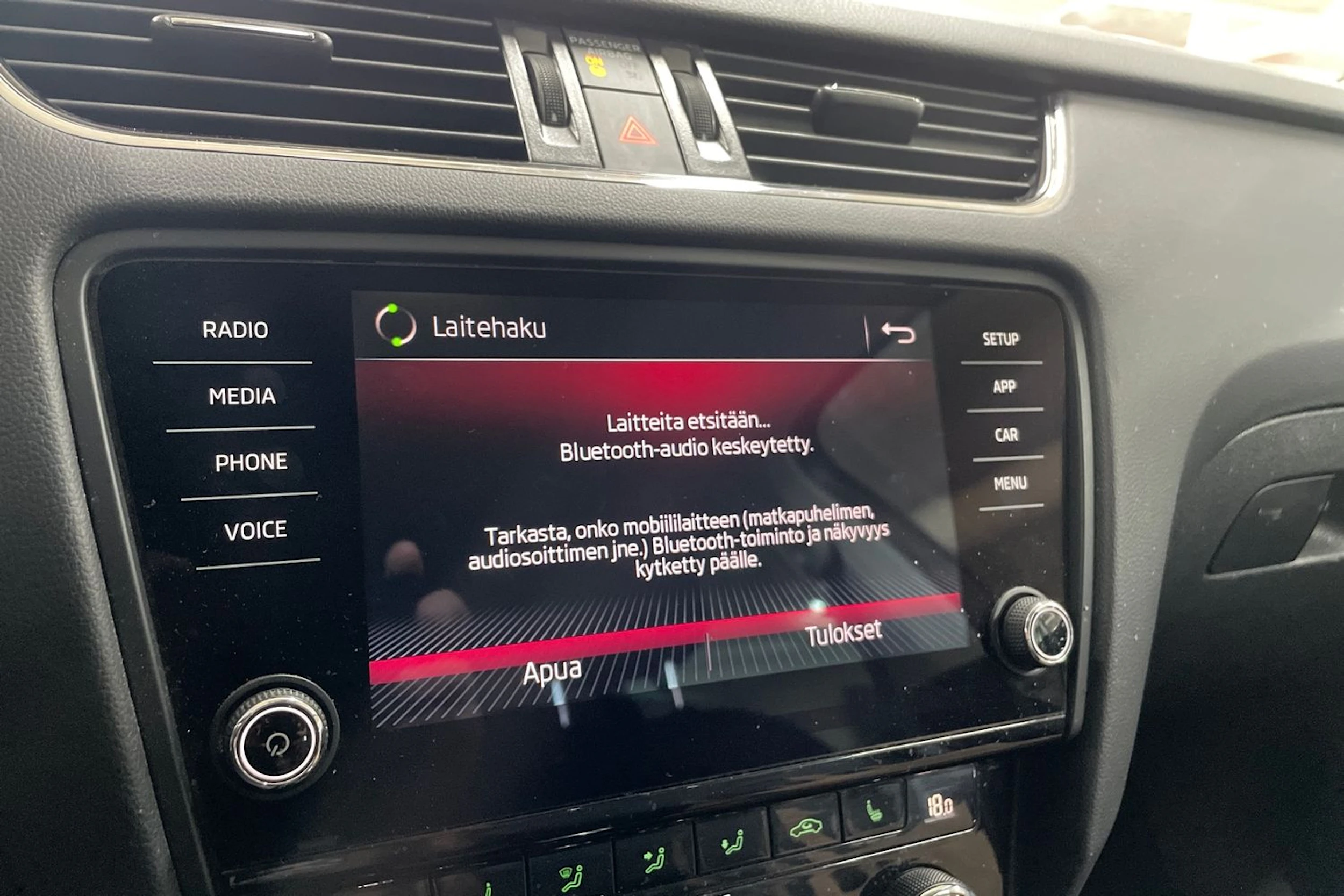 Ruskea (beige) Skoda OCTAVIA 2017 kuva 13.