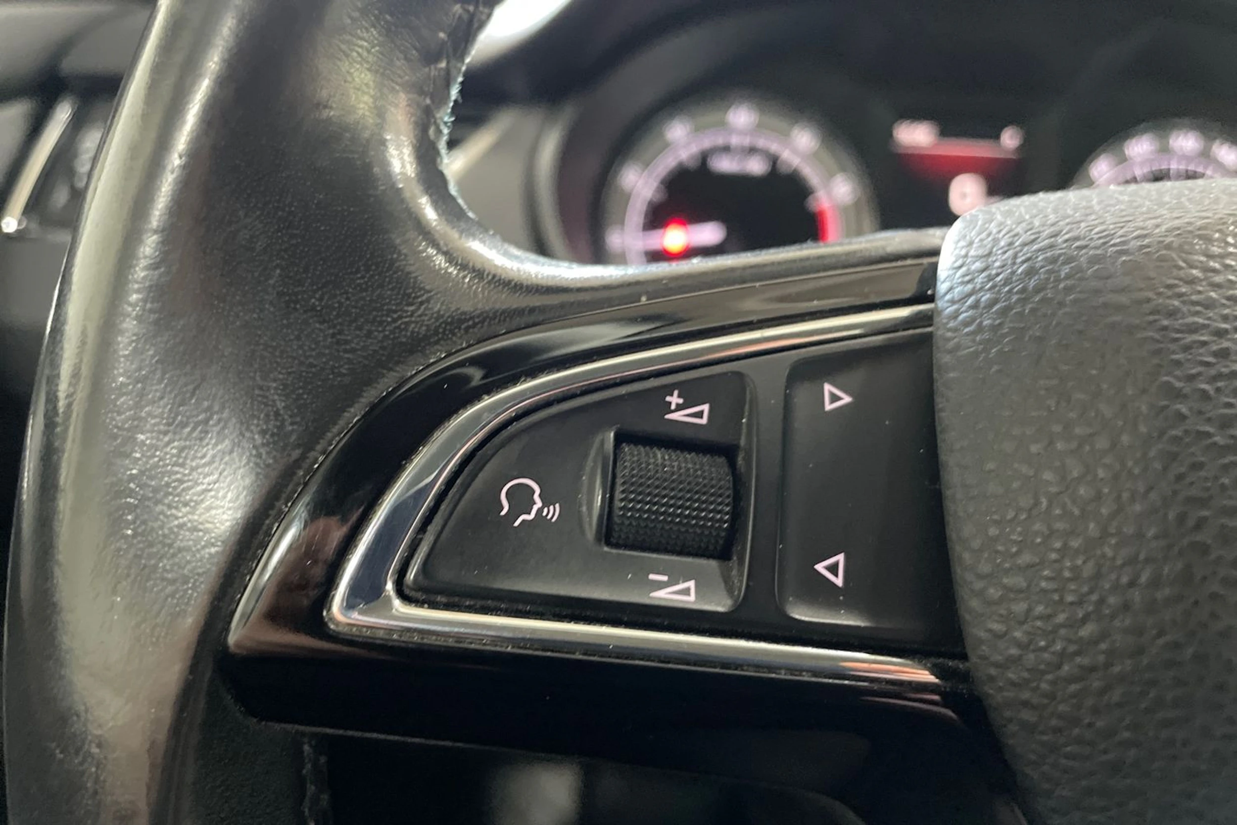 Ruskea (beige) Skoda OCTAVIA 2017 kuva 16.
