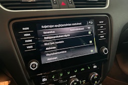 met. musta Skoda Octavia 2017 kuva 22.