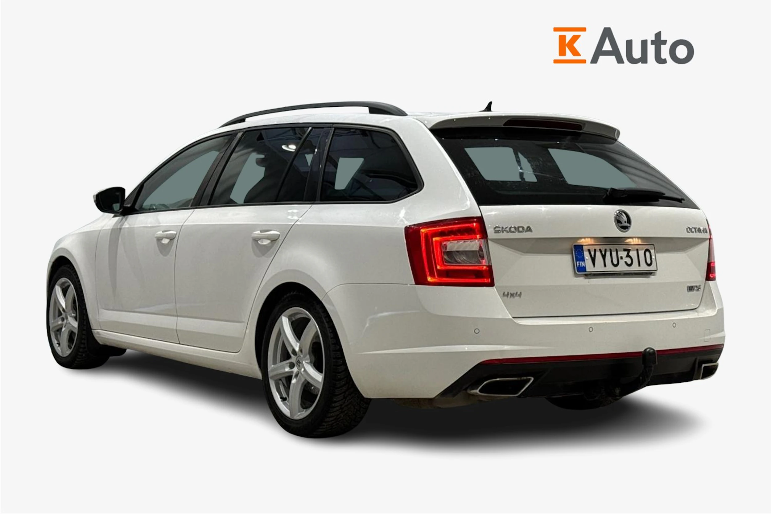 valkoinen Skoda Octavia 2017 kuva 32.