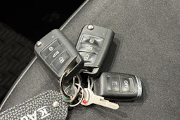 valkoinen Skoda Octavia 2017 kuva 58.