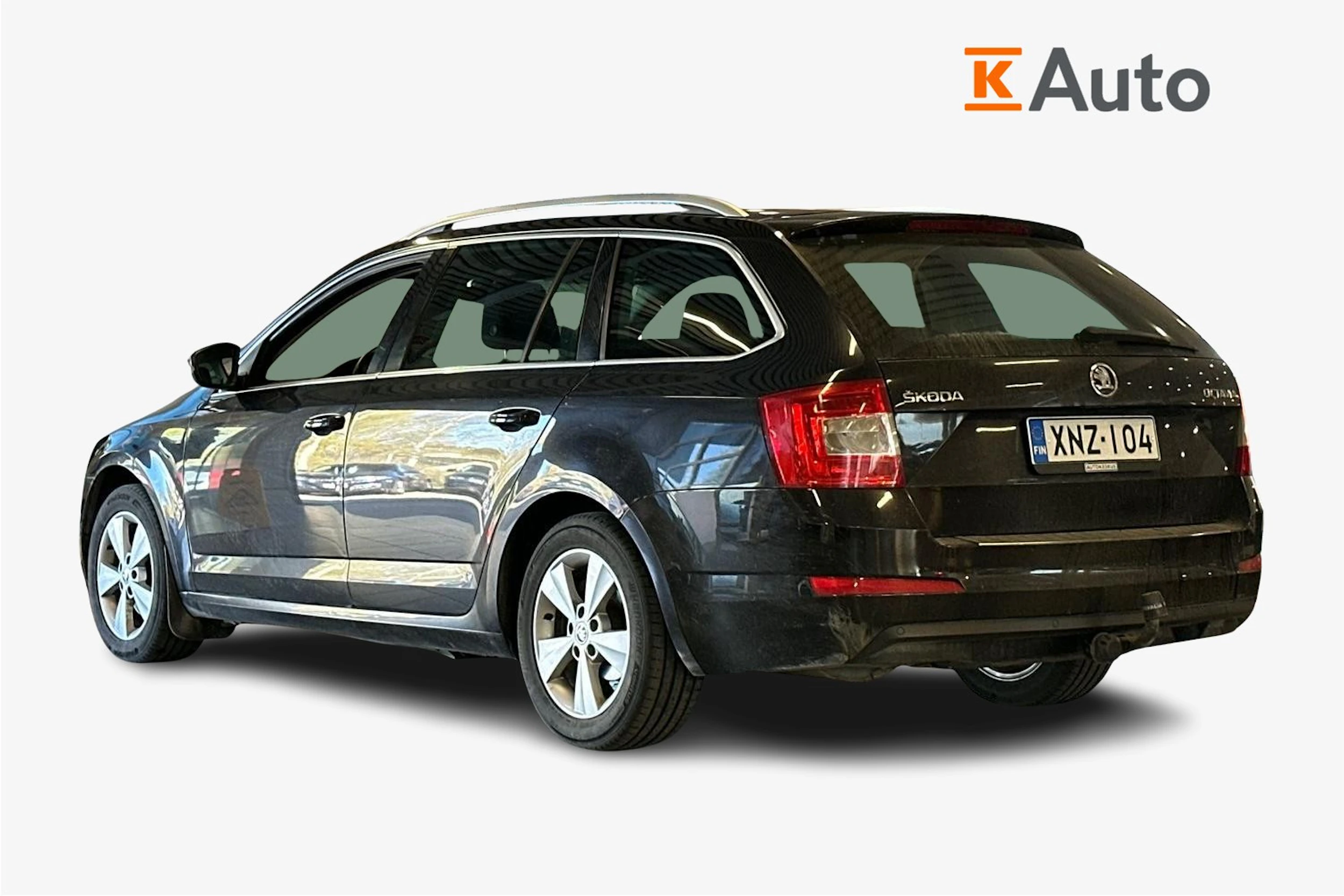 musta Skoda Octavia 2017 kuva 2.