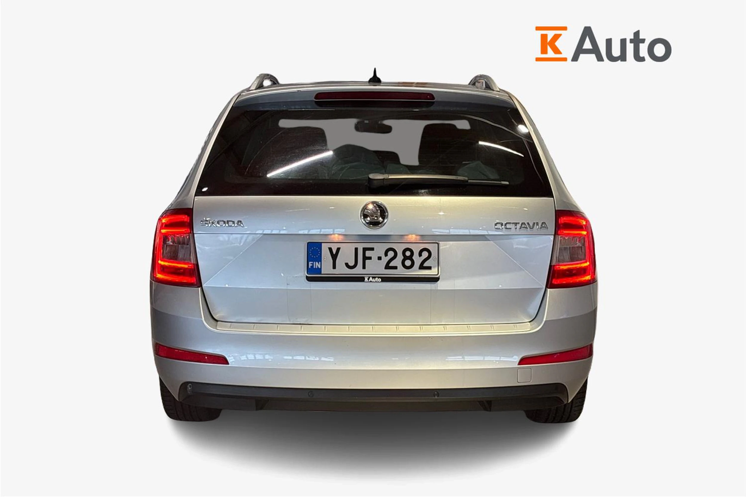 Harmaa Skoda OCTAVIA 2017 kuva 3.
