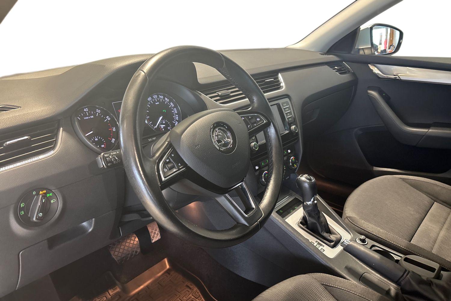 Skoda Octavia 2017, bild 6/22