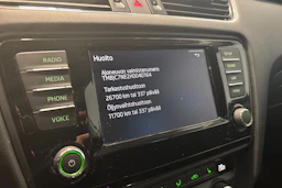 Harmaa Skoda OCTAVIA 2017 kuva 22.