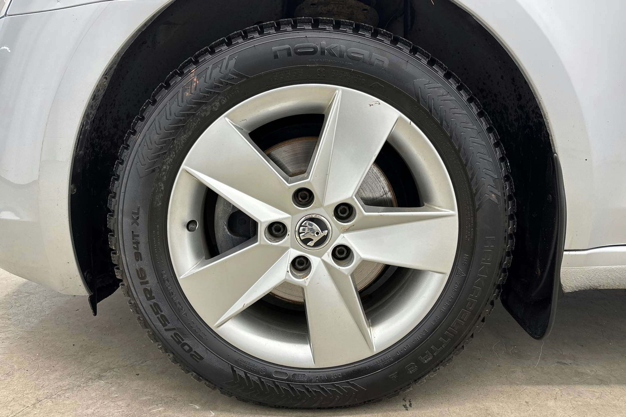 met. harmaa Skoda Octavia 2017 kuva 9.