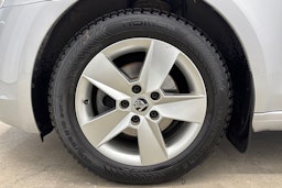 met. harmaa Skoda Octavia 2017 kuva 9.
