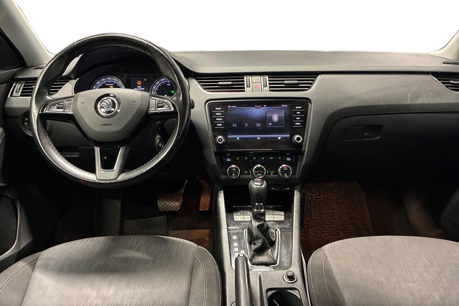 Skoda Octavia 1,6 TDI Style DSG Autom. 2017, kuva 7/26