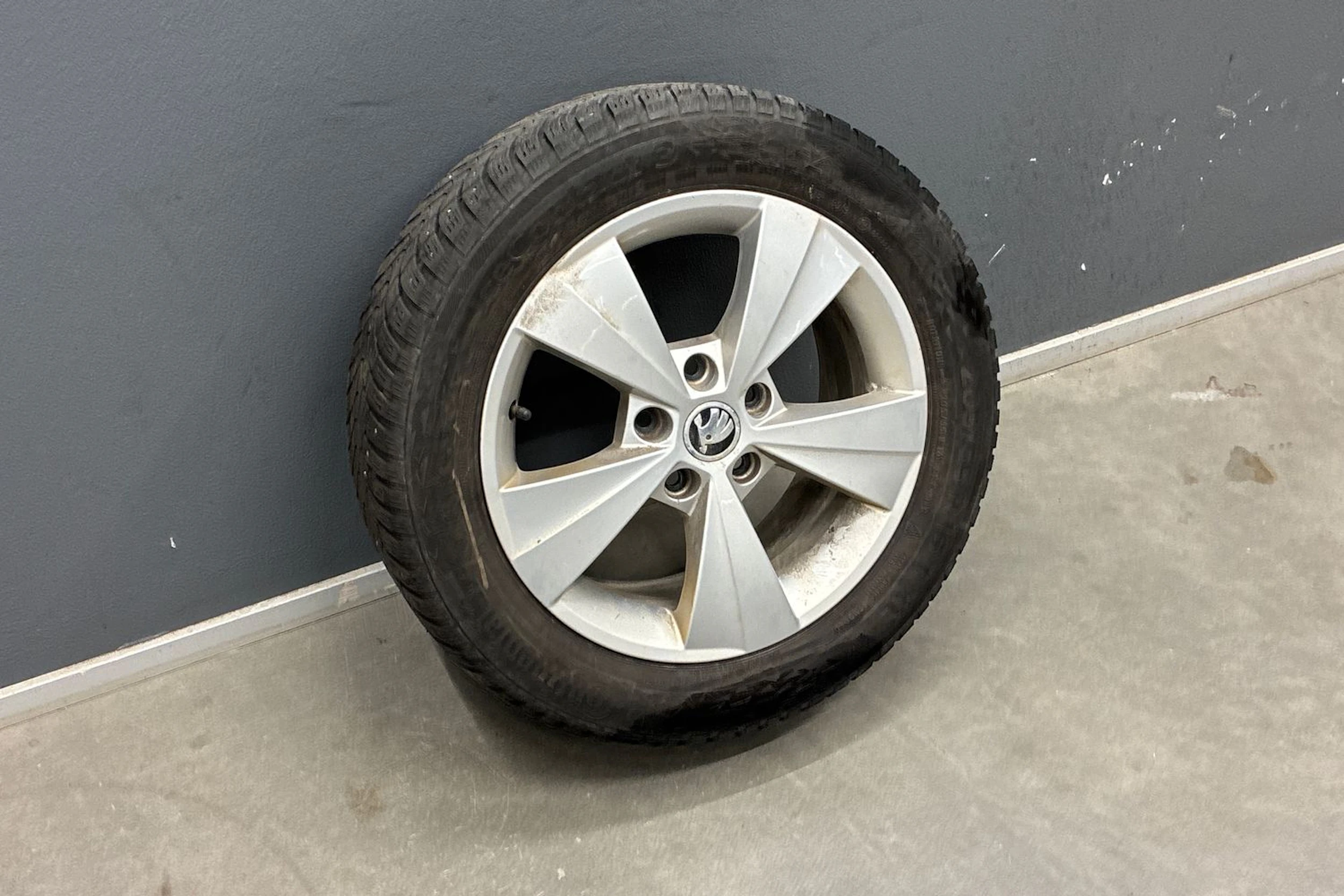 musta Skoda Octavia 2018 kuva 10.