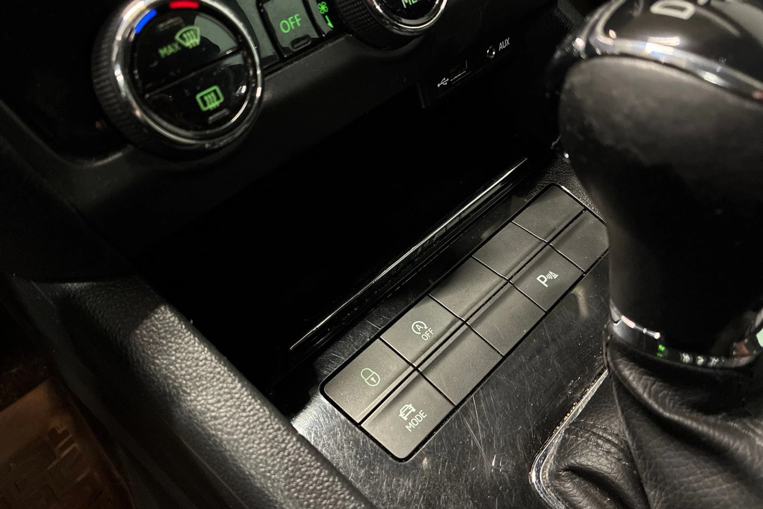 musta Skoda Octavia 2018 kuva 18.