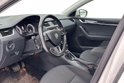 valkoinen Skoda Octavia 2017 kuva 3.