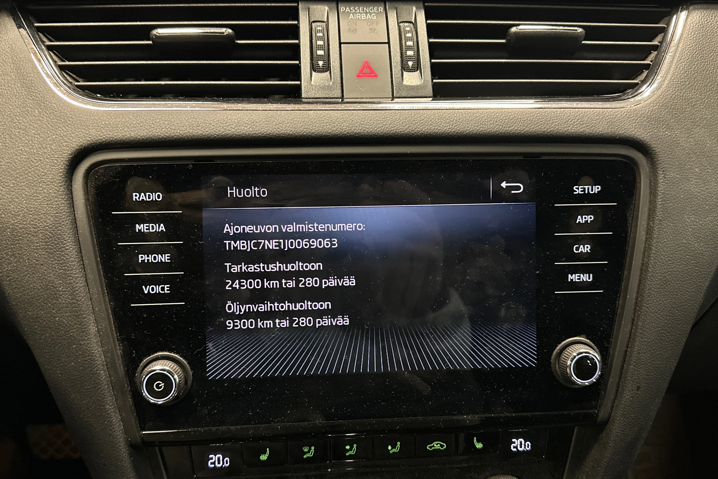 valkoinen Skoda Octavia 2018 kuva 5.