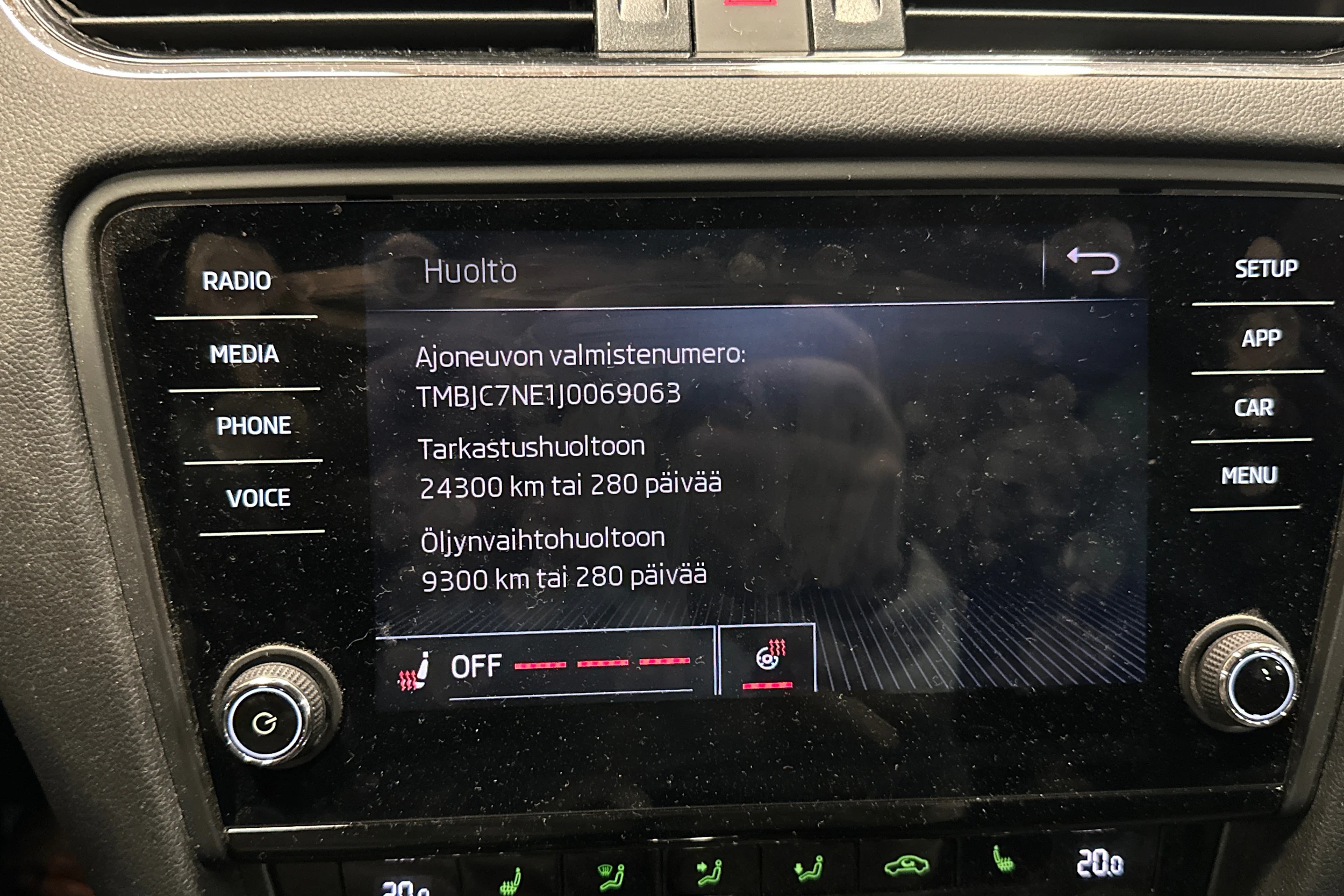 valkoinen Skoda Octavia 2018 kuva 7.