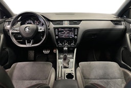 valkoinen Skoda Octavia 2018 kuva 8.