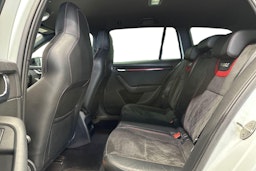 valkoinen Skoda Octavia 2018 kuva 9.