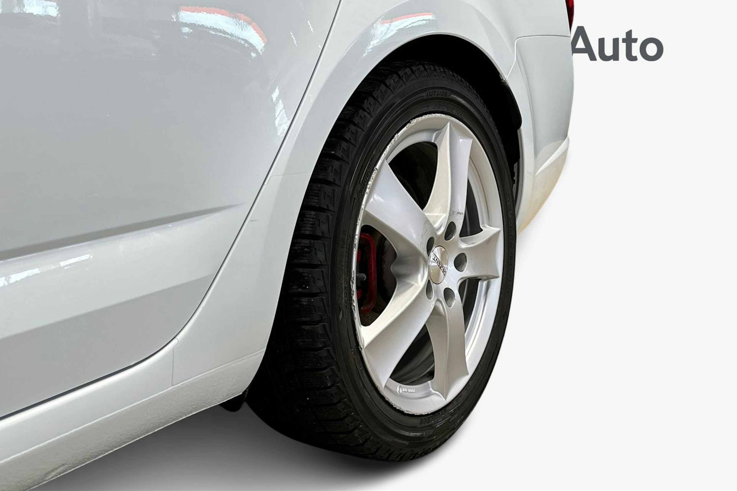 valkoinen Skoda Octavia 2018 kuva 11.