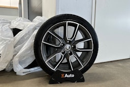 valkoinen Skoda Octavia 2018 kuva 12.